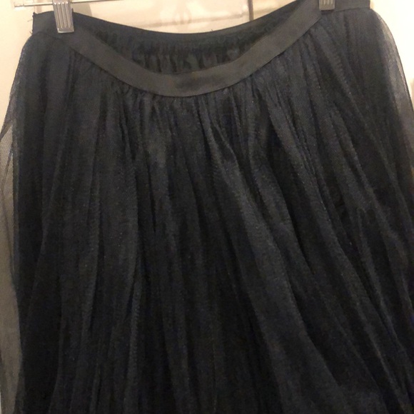Vintage black, TULLE skirt A classic must have for for that special occasion. - Picture 7 of 8